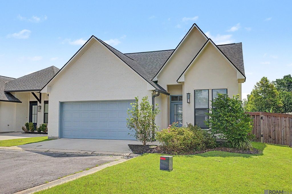 3861 Villa Michel Dr, Baton Rouge, LA 70817