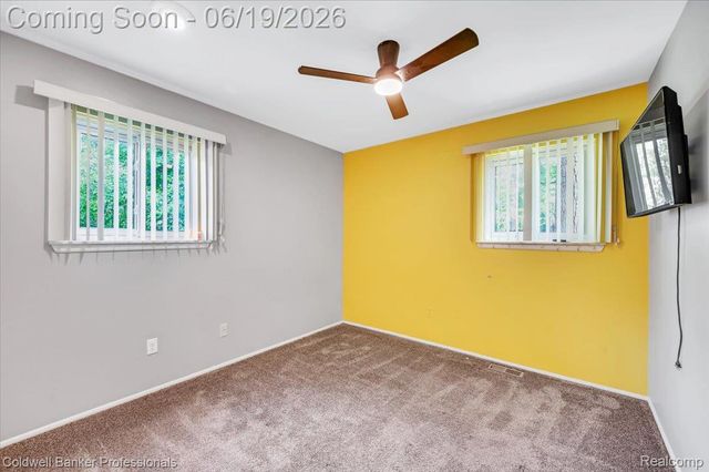 470 Oak Grove Drive, Orion Charter Township, MI 48362