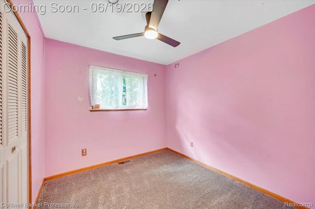 470 Oak Grove Drive, Orion Charter Township, MI 48362