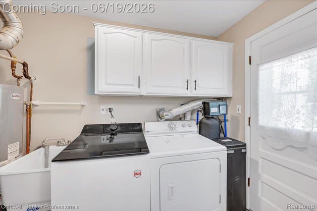 470 Oak Grove Drive, Orion Charter Township, MI 48362