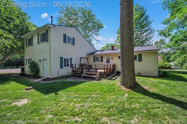 470 Oak Grove Drive, Orion Charter Township, MI 48362