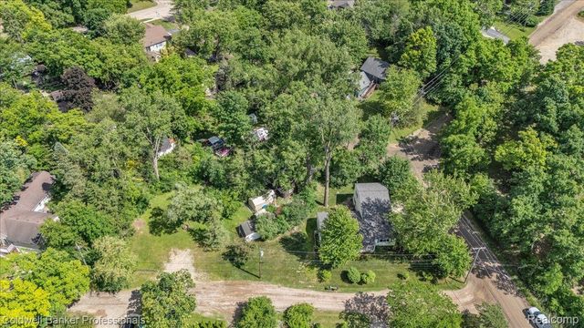 470 Oak Grove Drive, Orion Charter Township, MI 48362