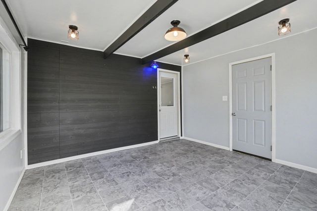 70068 Michigan 43, South Haven Twp, MI 49090