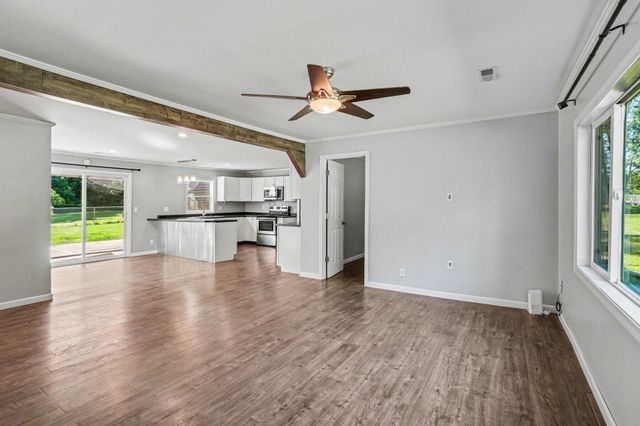 70068 Michigan 43, South Haven Twp, MI 49090