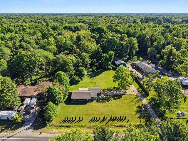 70068 Michigan 43, South Haven Twp, MI 49090