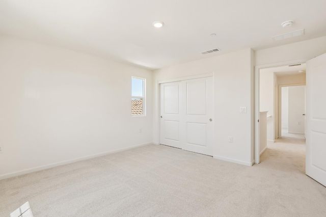 2321 E Amboy Ave, Stockton, CA 95206