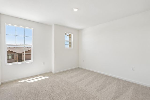 2321 E Amboy Ave, Stockton, CA 95206