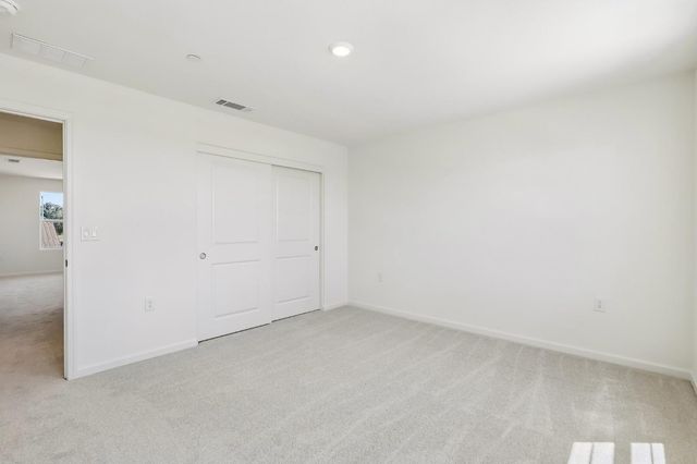 2321 E Amboy Ave, Stockton, CA 95206