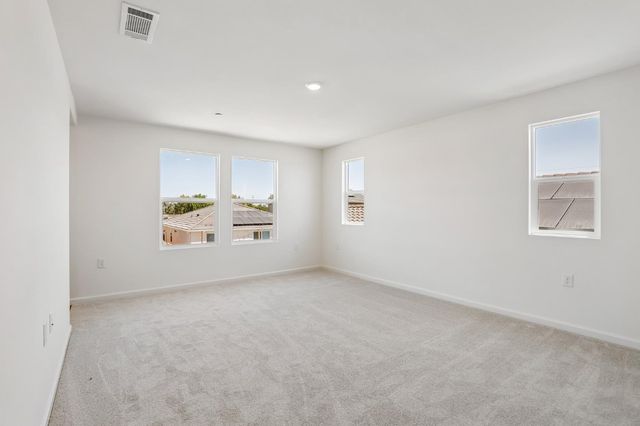 2321 E Amboy Ave, Stockton, CA 95206