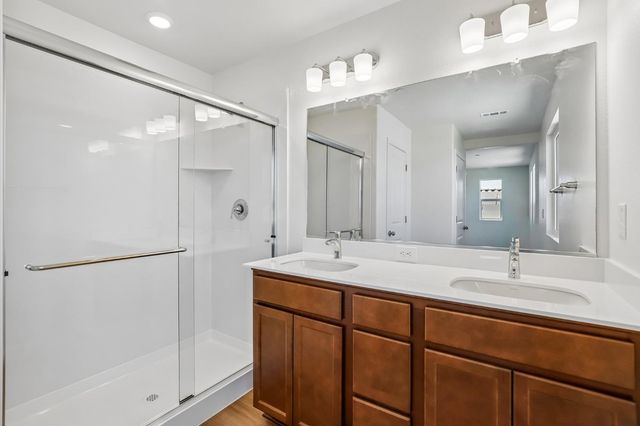 2321 E Amboy Ave, Stockton, CA 95206