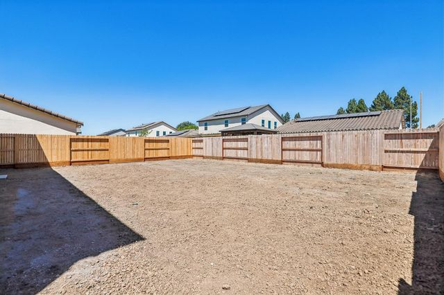 2321 E Amboy Ave, Stockton, CA 95206