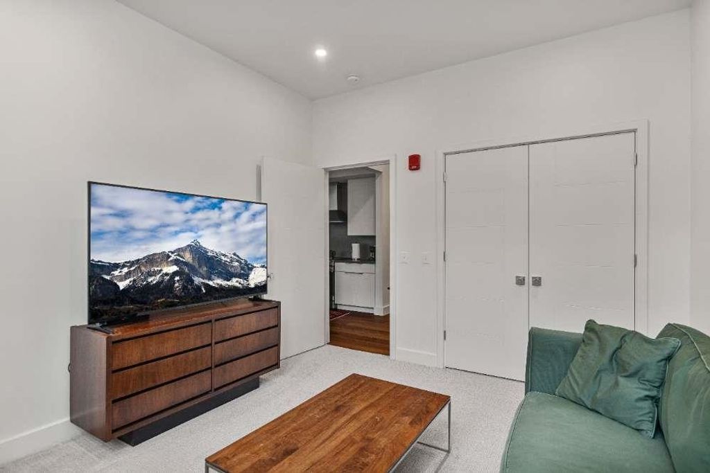 Image 21 of property listing at 131 Main St # 2A-1, Burlington, VT 05401