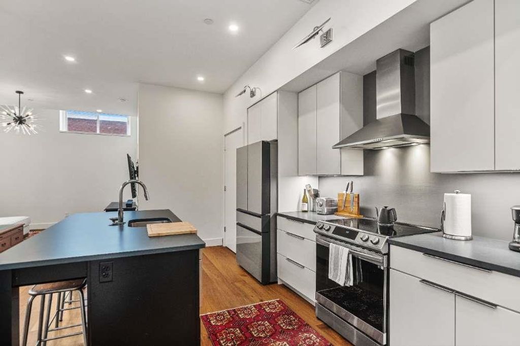 Image 23 of property listing at 131 Main St # 2A-1, Burlington, VT 05401