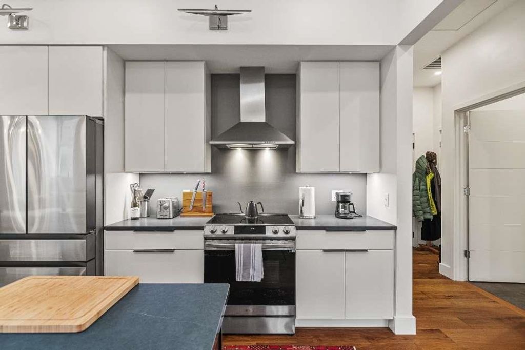 Image 26 of property listing at 131 Main St # 2A-1, Burlington, VT 05401