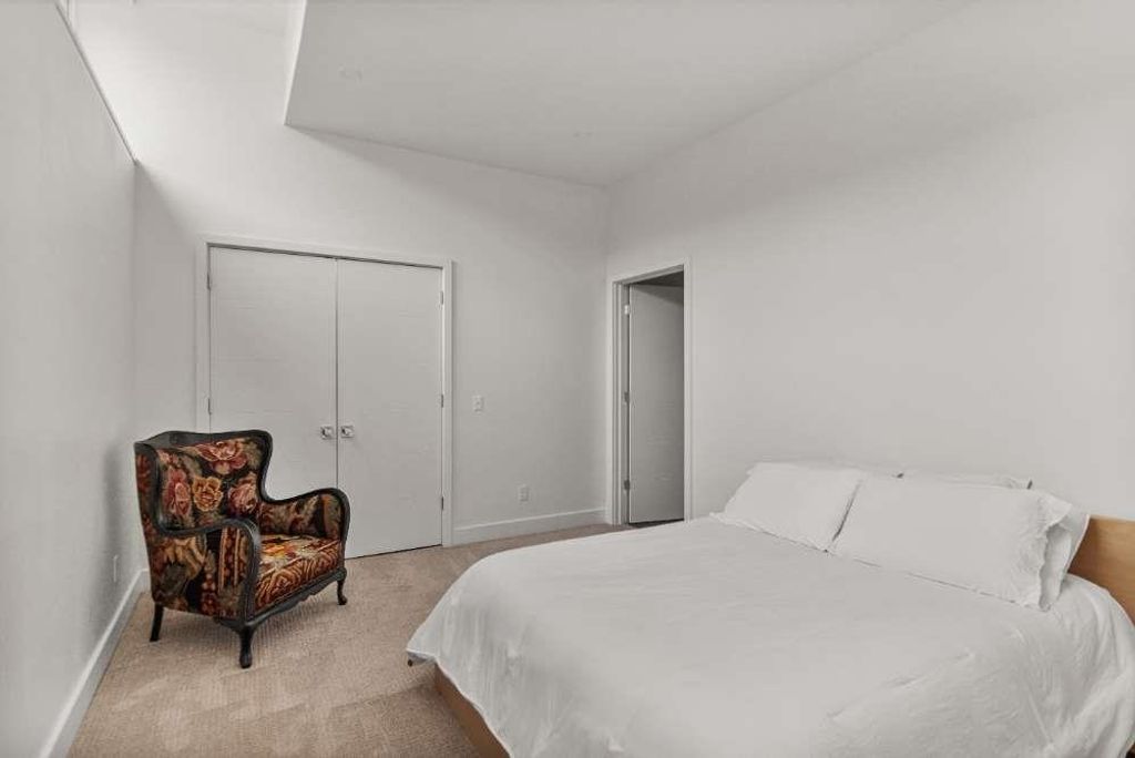 Image 37 of property listing at 131 Main St # 2A-1, Burlington, VT 05401