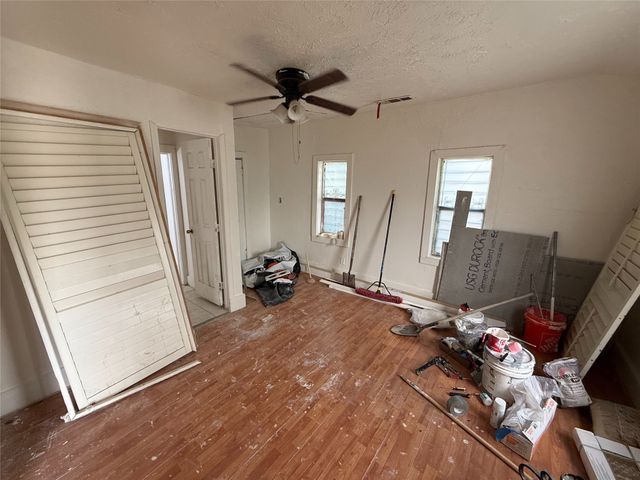 3343 Bryan Avenue, Fort Worth, TX 76110
