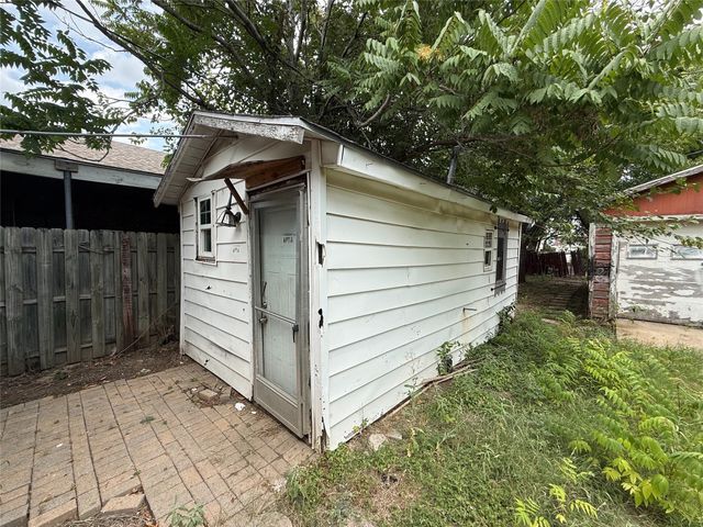 3343 Bryan Avenue, Fort Worth, TX 76110
