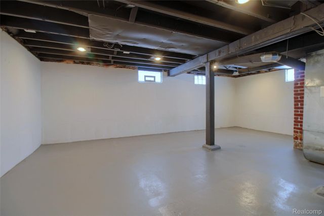 7540 Dolphin, Detroit, MI 48239