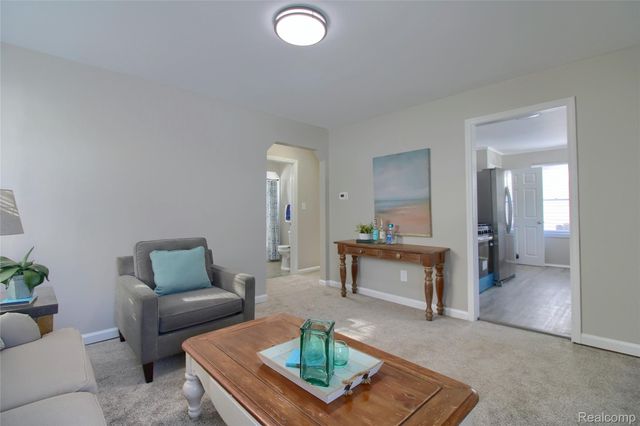 7540 Dolphin, Detroit, MI 48239