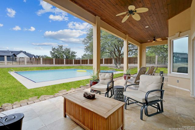 105 N Micah Andrews, Blanco, TX 78606