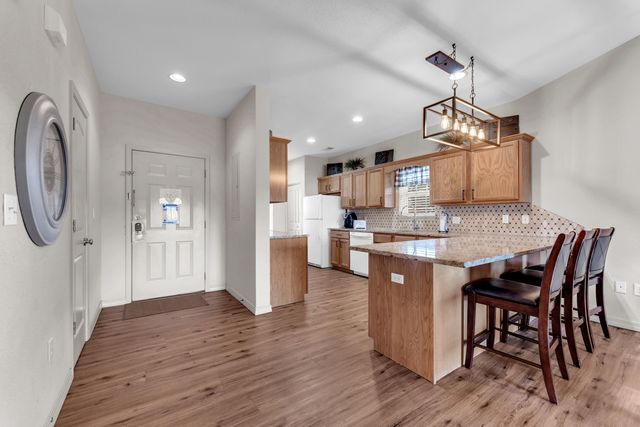 330 S Wildwood Dr. 7, Branson, MO 65616