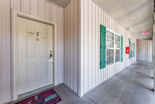 330 S Wildwood Dr. 7, Branson, MO 65616