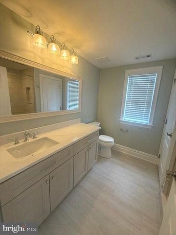 117 MAPLE LEAF CIR, Sewell, NJ 08080