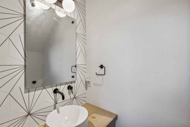 5619 Anita Street, Dallas, TX 75206