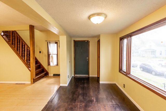 1201 Ross Avenue, Saint Paul, MN 55106