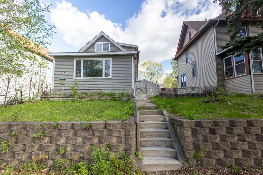 1201 Ross Avenue, Saint Paul, MN 55106