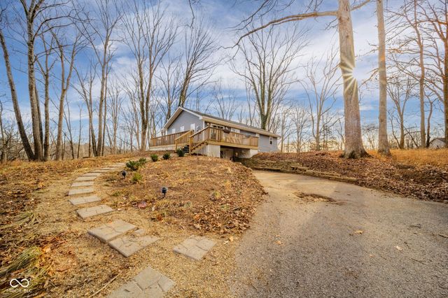 4313 N Hartstrait Road, Bloomington, IN 47404