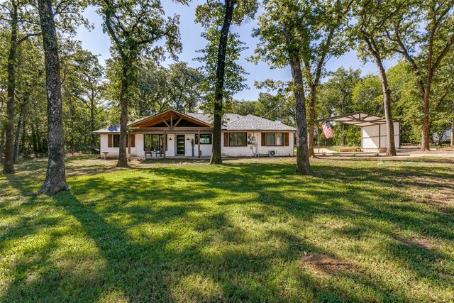 5704 Pecan Circle, Alvarado, TX 76009