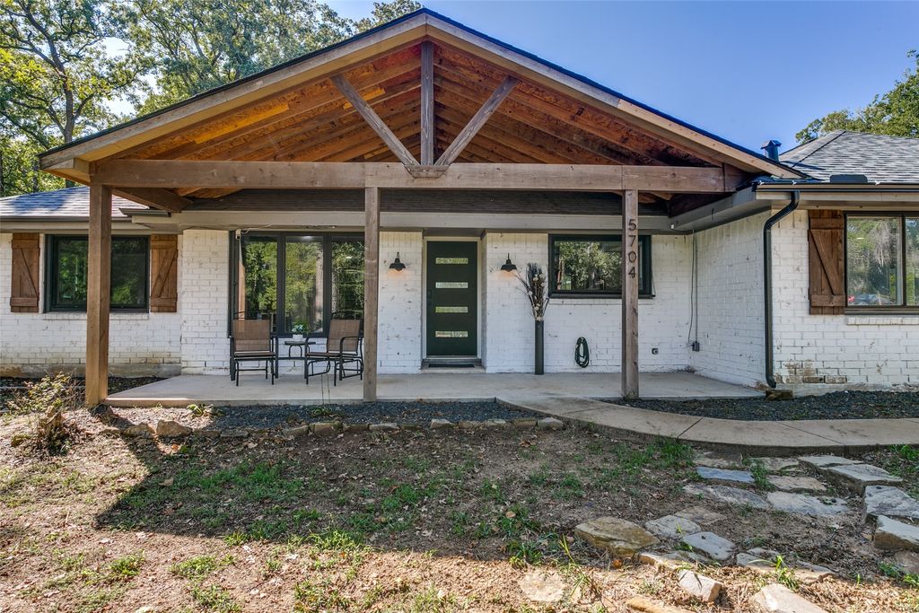 5704 Pecan Circle, Alvarado, TX 76009 — photo 3