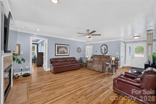 4934 Sagittarius Circle, Denver, NC 28037