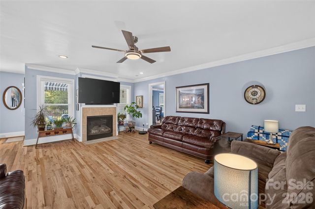 4934 Sagittarius Circle, Denver, NC 28037