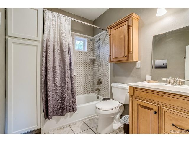 755 Holland St, Lakewood, CO 80215