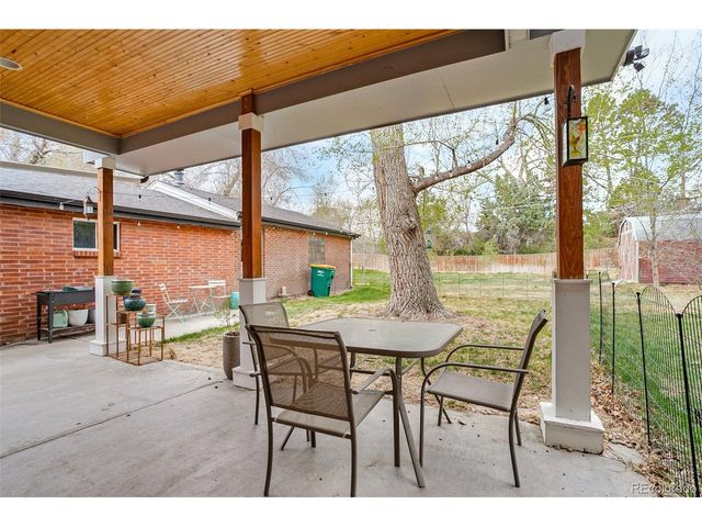 755 Holland St, Lakewood, CO 80215