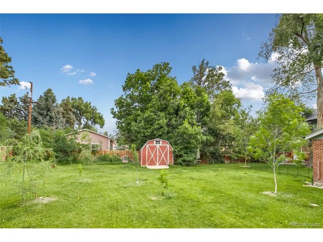 755 Holland St, Lakewood, CO 80215