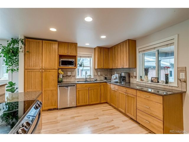 755 Holland St, Lakewood, CO 80215