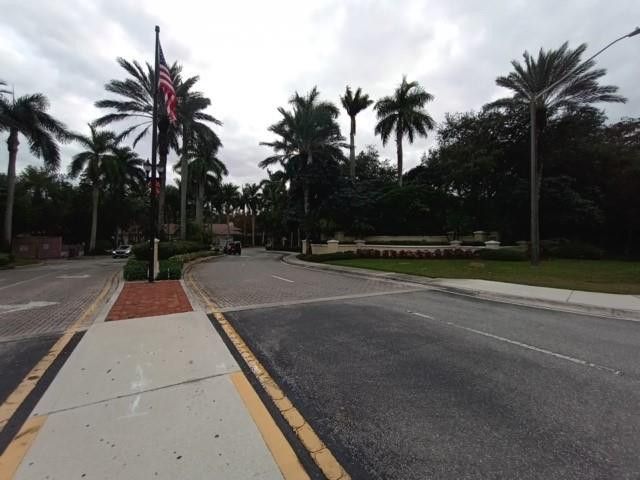 6866 W Sample Road 6866, Pompano Beach, FL 33067