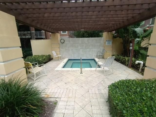 6866 W Sample Road 6866, Pompano Beach, FL 33067