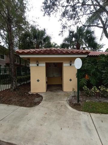 6866 W Sample Road 6866, Pompano Beach, FL 33067