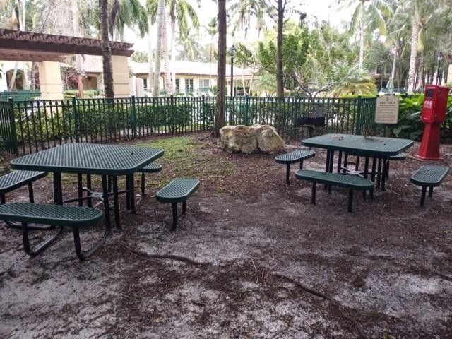 6866 W Sample Road 6866, Pompano Beach, FL 33067