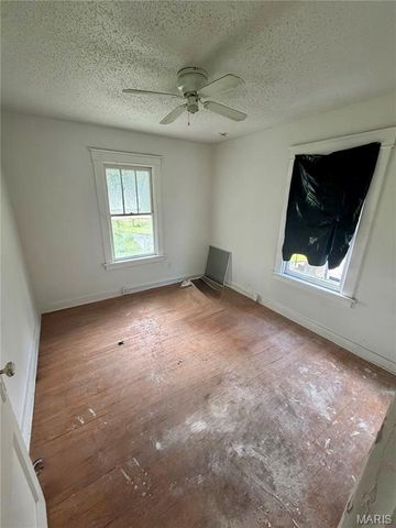 5832 Janet Avenue, Jennings, MO 63136