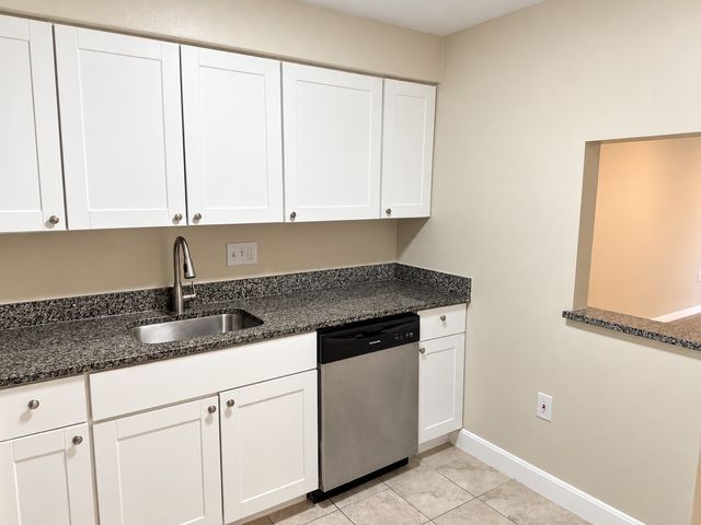 55 David Terrace 3, Norwood, MA 02062