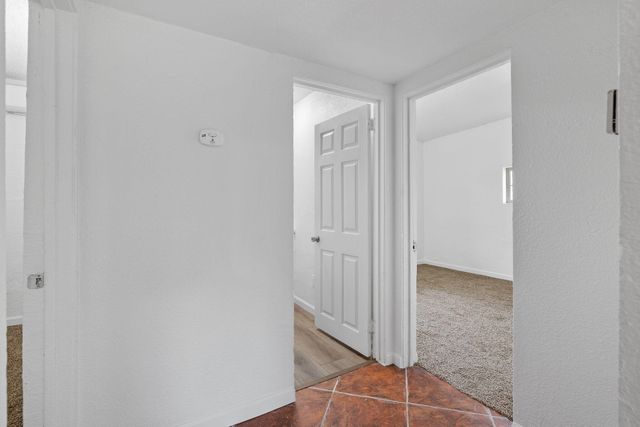 321 NW 3rd Avenue, Visalia, CA 93291