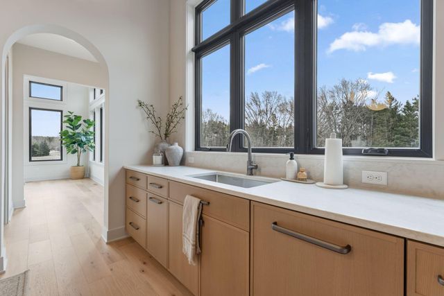 755 Ensconced Way, Chaska, MN 55318