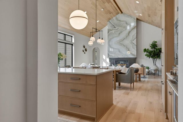 755 Ensconced Way, Chaska, MN 55318