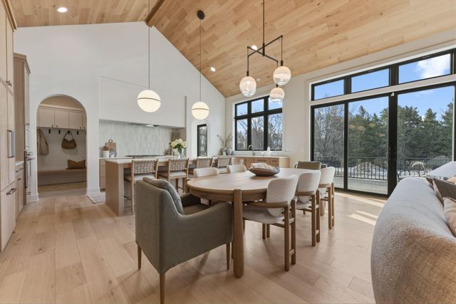 755 Ensconced Way, Chaska, MN 55318