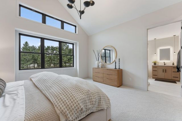 755 Ensconced Way, Chaska, MN 55318